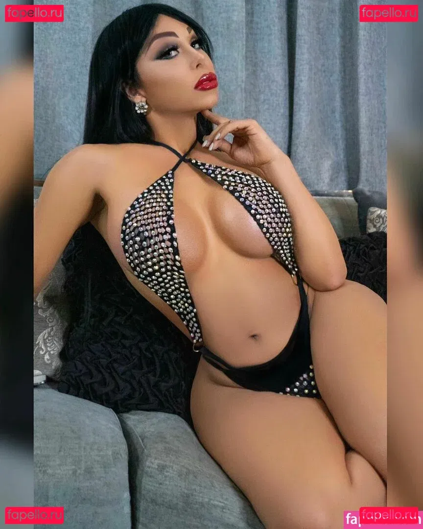 Valeria Irons Onlyfans Photo Gallery 