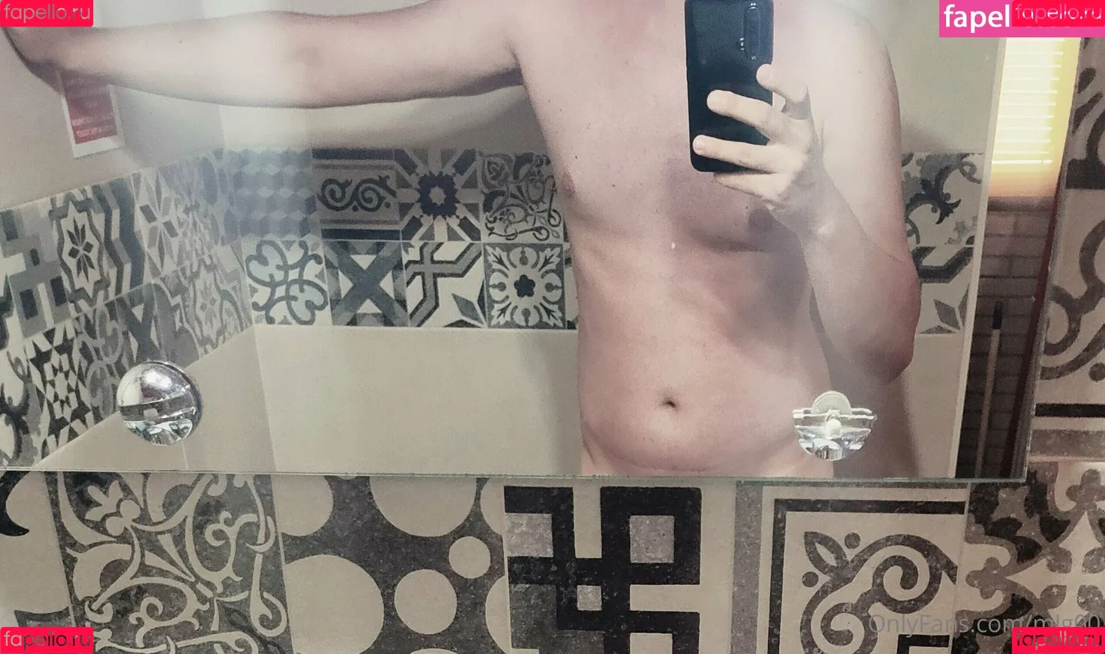 mlg00 Onlyfans Photo Gallery 