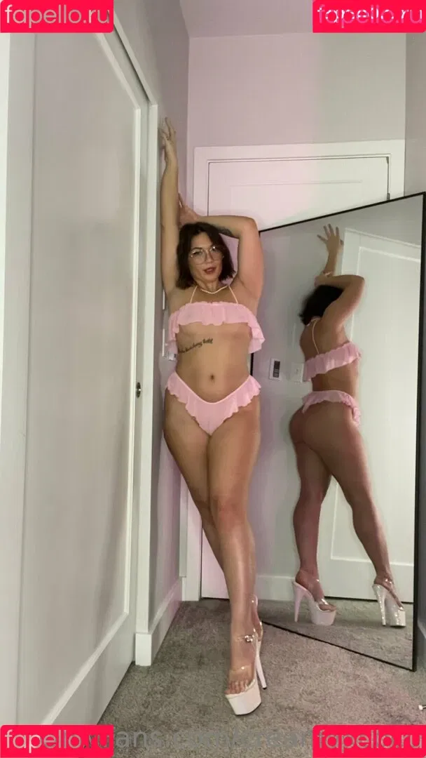 Creamyxcoco Onlyfans Photo Gallery 