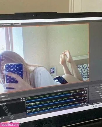 whylollycry Onlyfans Photo Gallery 