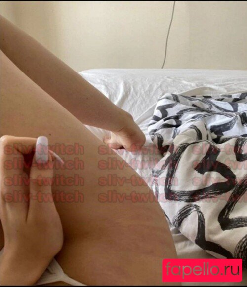 whylollycry Onlyfans Photo Gallery 