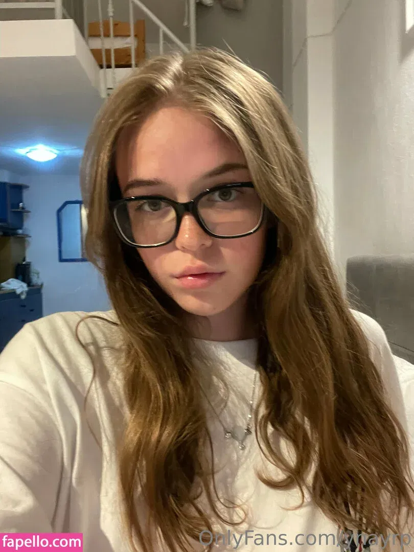 ynayrp Onlyfans Photo Gallery 