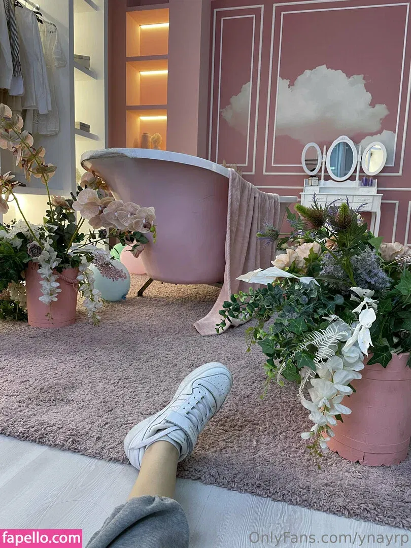 ynayrp Onlyfans Photo Gallery 