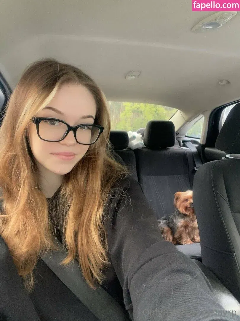 ynayrp Onlyfans Photo Gallery 