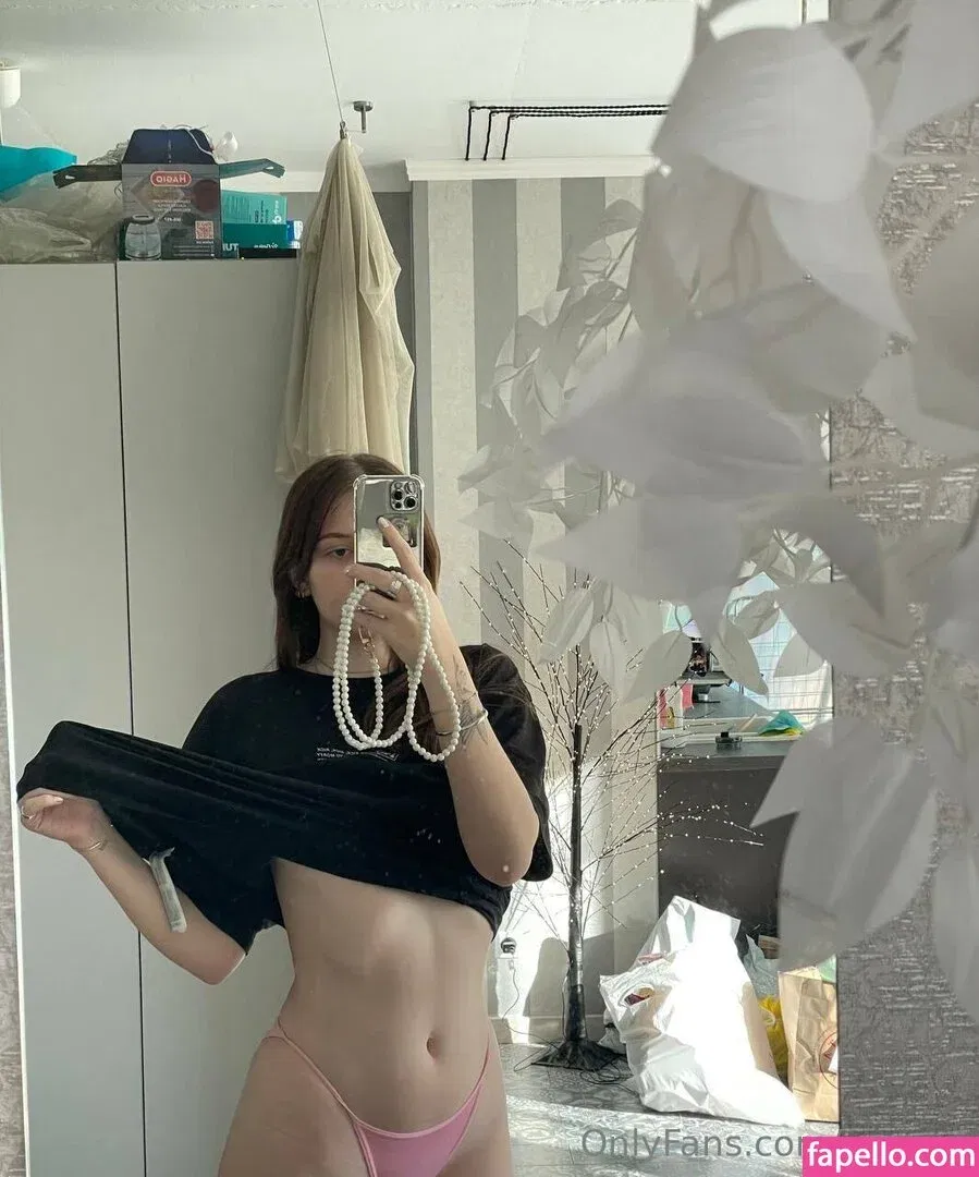 ynayrp Onlyfans Photo Gallery 