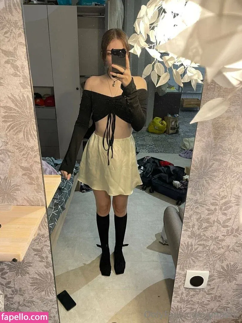 ynayrp Onlyfans Photo Gallery 