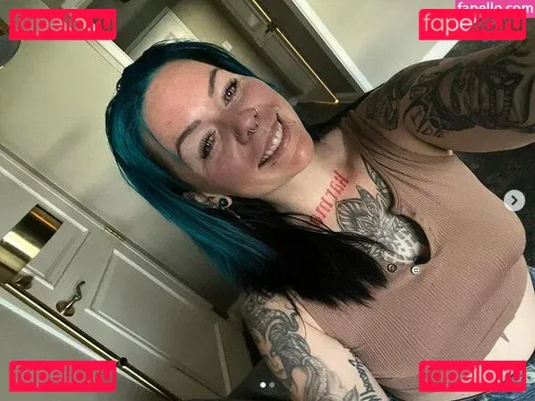 v_vanity Onlyfans Photo Gallery 