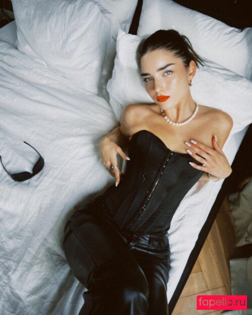Ella Grossman Nude Onlyfans Photo 3