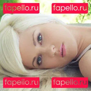 Holly Jean Onlyfans Photo Gallery 