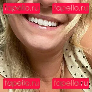 maeblue Onlyfans Photo Gallery 