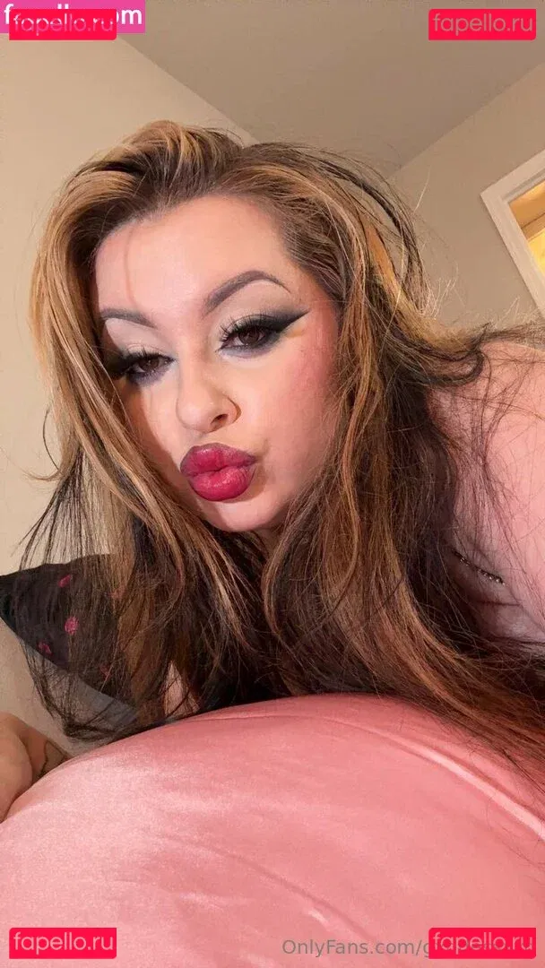 gxddessxxo Onlyfans Photo Gallery 