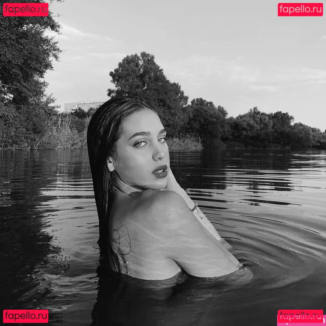 daria.nkaaaa Onlyfans Photo Gallery 