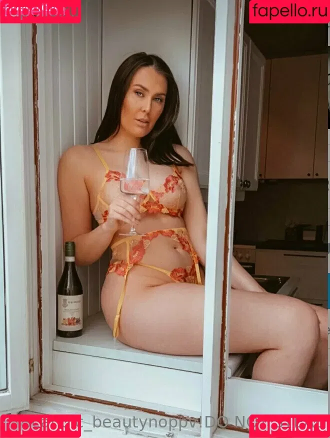 scandic_beautynoppv Onlyfans Photo Gallery 