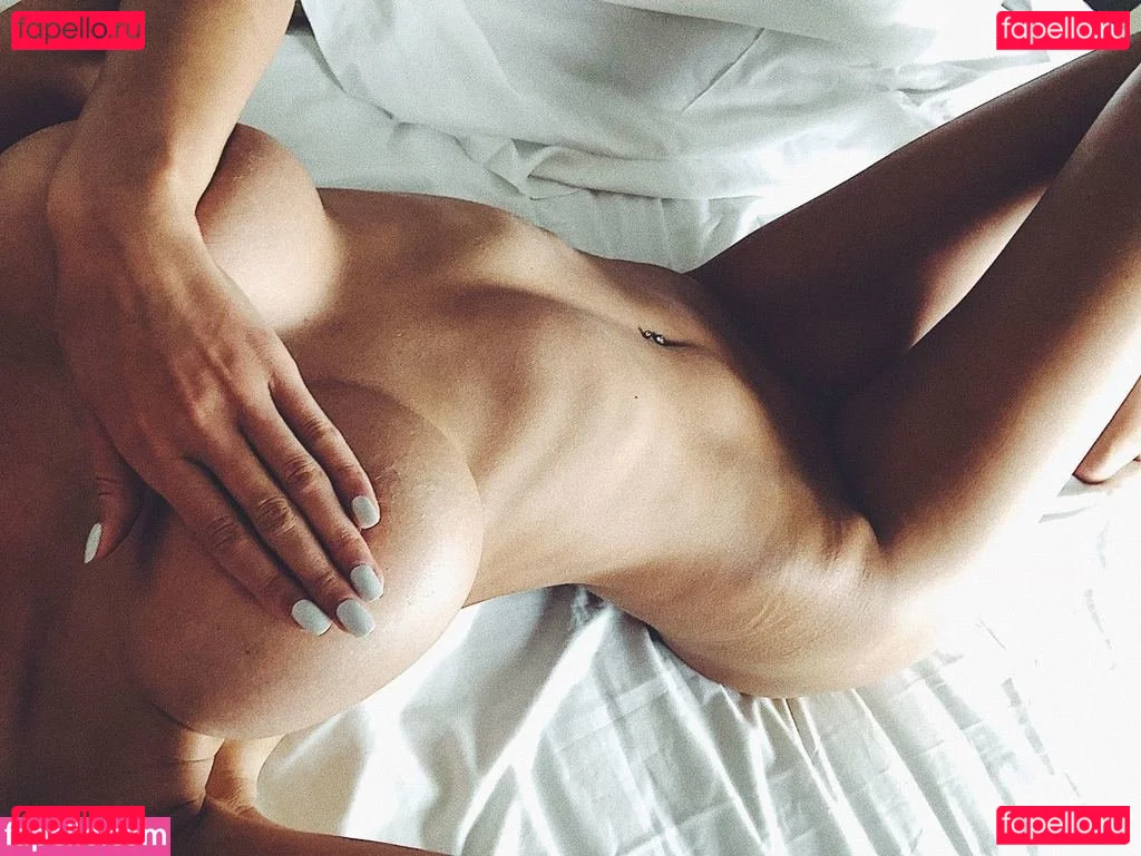 flawlesseva26 Onlyfans Photo Gallery 