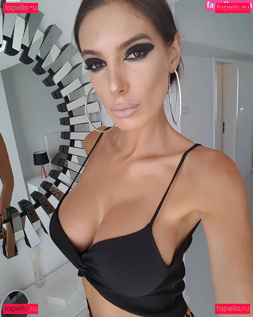 flawlesseva26 Onlyfans Photo Gallery 