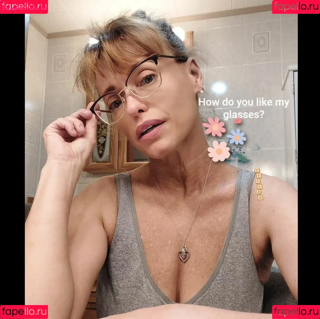 LanaRN Onlyfans Photo Gallery 