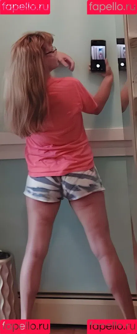 LanaRN Onlyfans Photo Gallery 