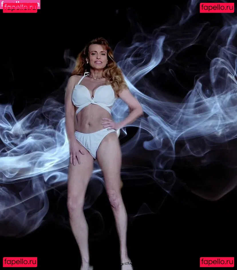 LanaRN Onlyfans Photo Gallery 