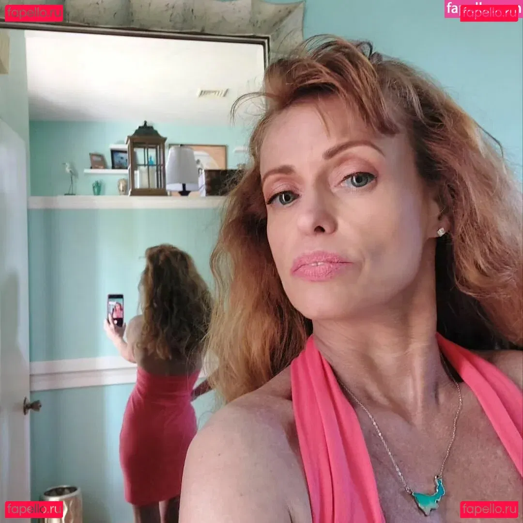 LanaRN Onlyfans Photo Gallery 