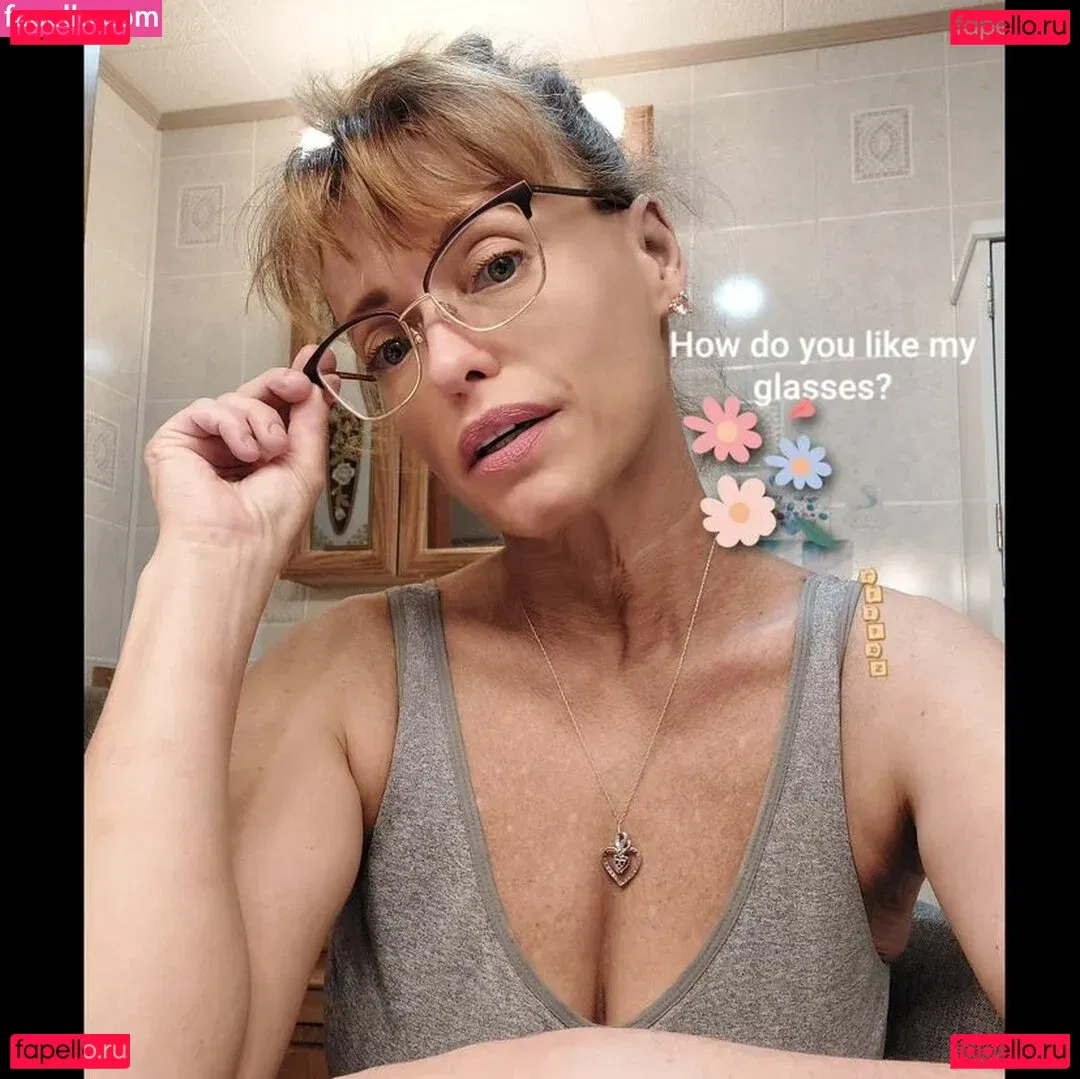 LanaRN Onlyfans Photo Gallery 