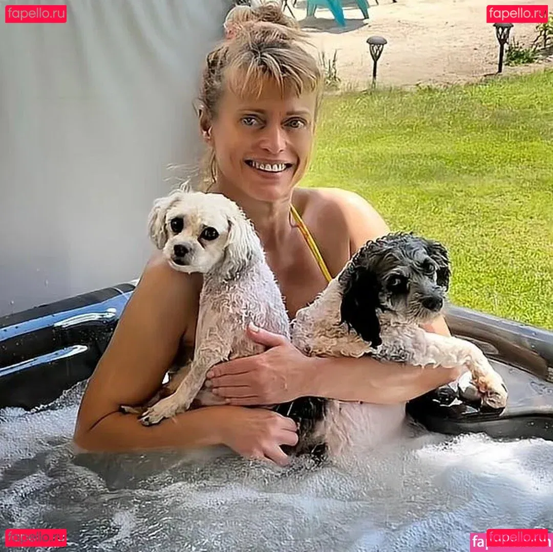 LanaRN Onlyfans Photo Gallery 