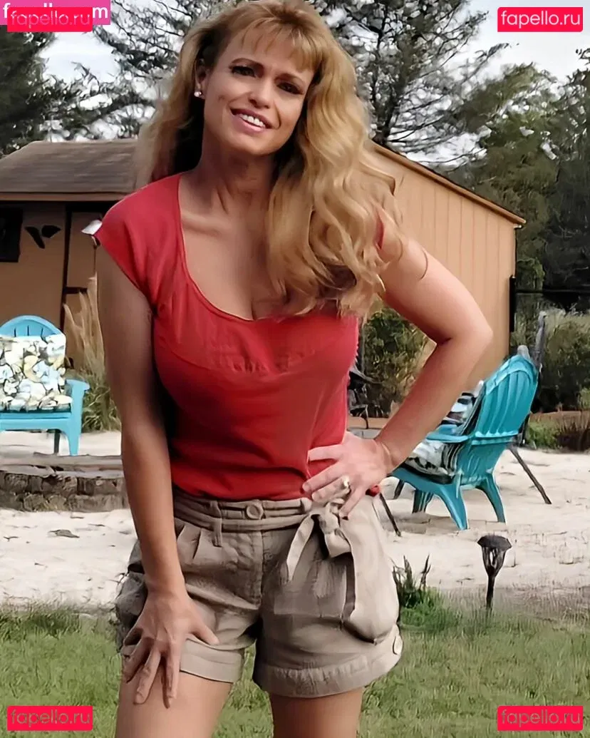 LanaRN Onlyfans Photo Gallery 