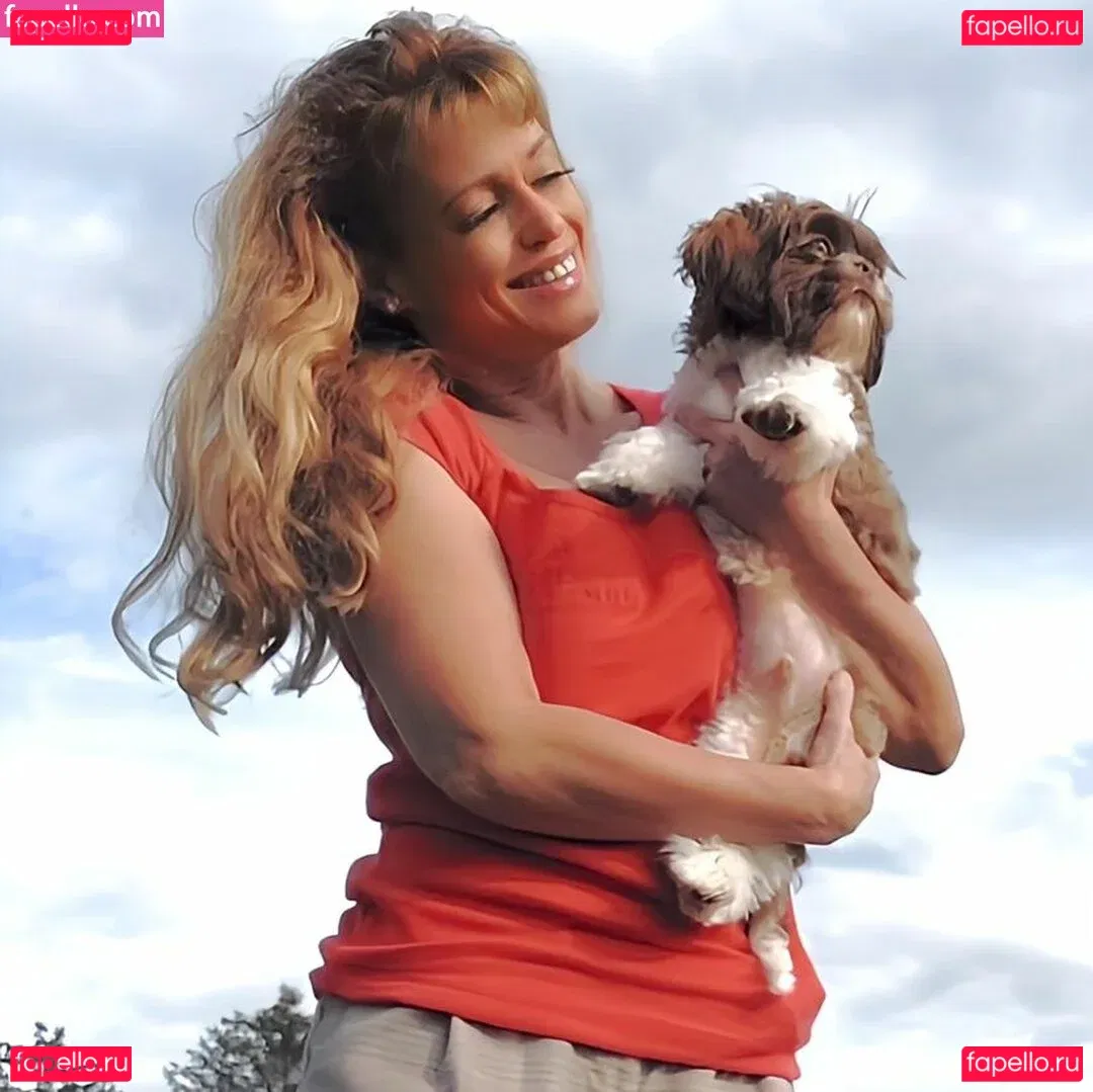 LanaRN Onlyfans Photo Gallery 