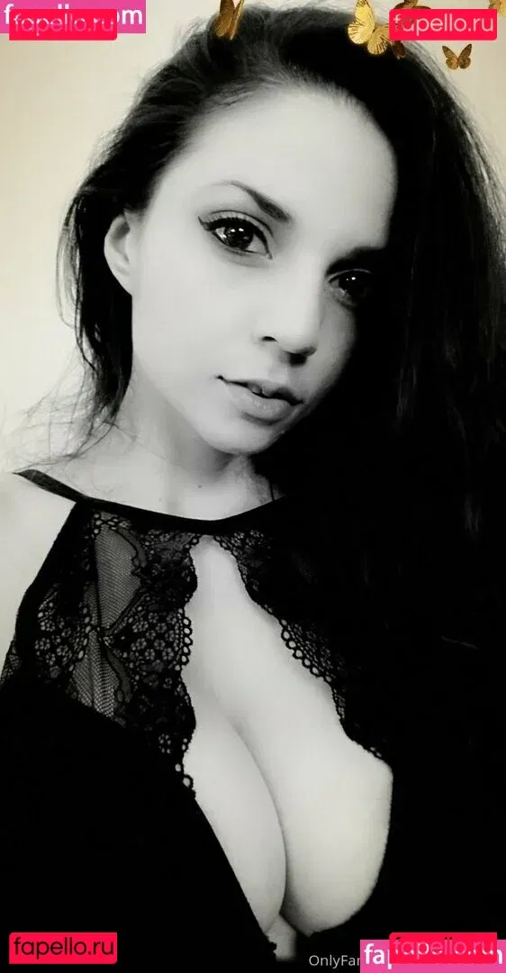 kitatochips Onlyfans Photo Gallery 