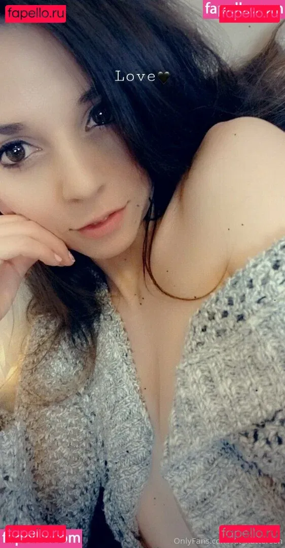 kitatochips Onlyfans Photo Gallery 