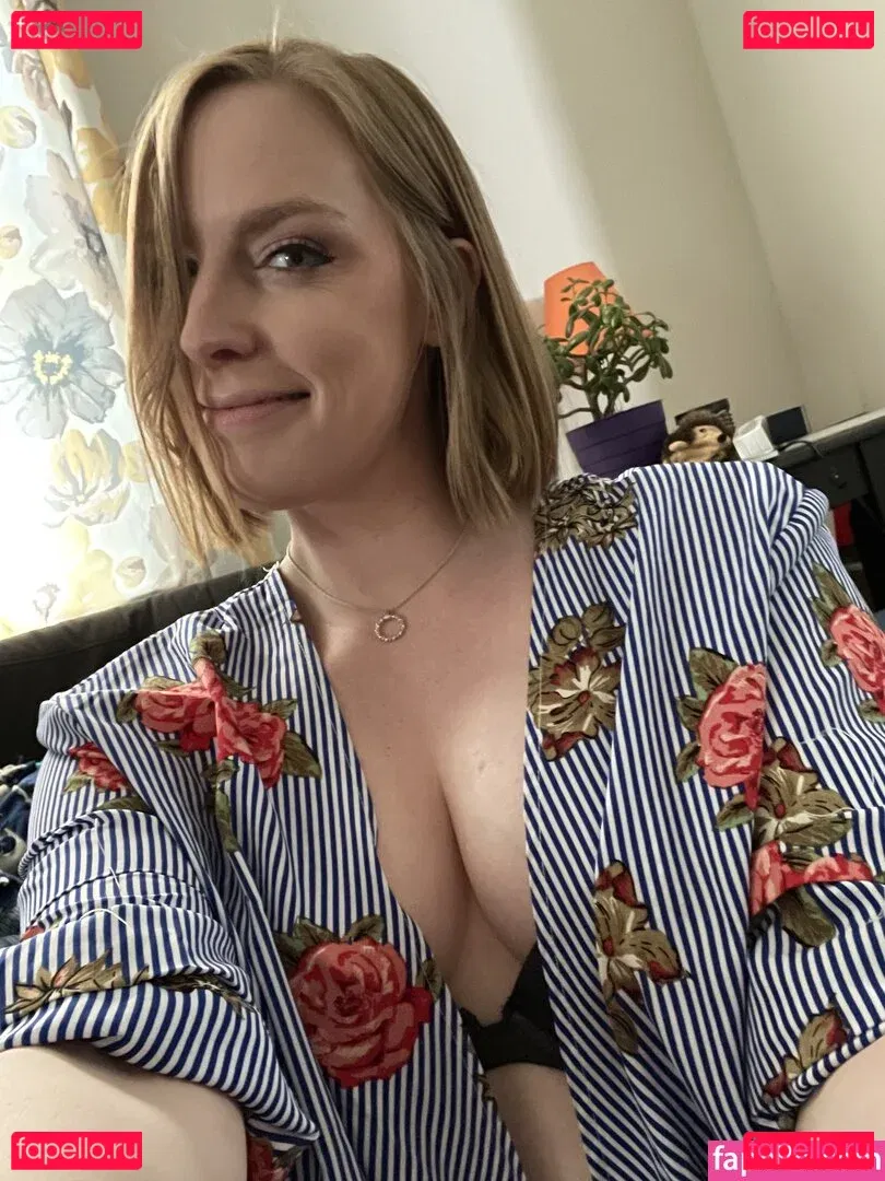 SubmittedRose Onlyfans Photo Gallery 