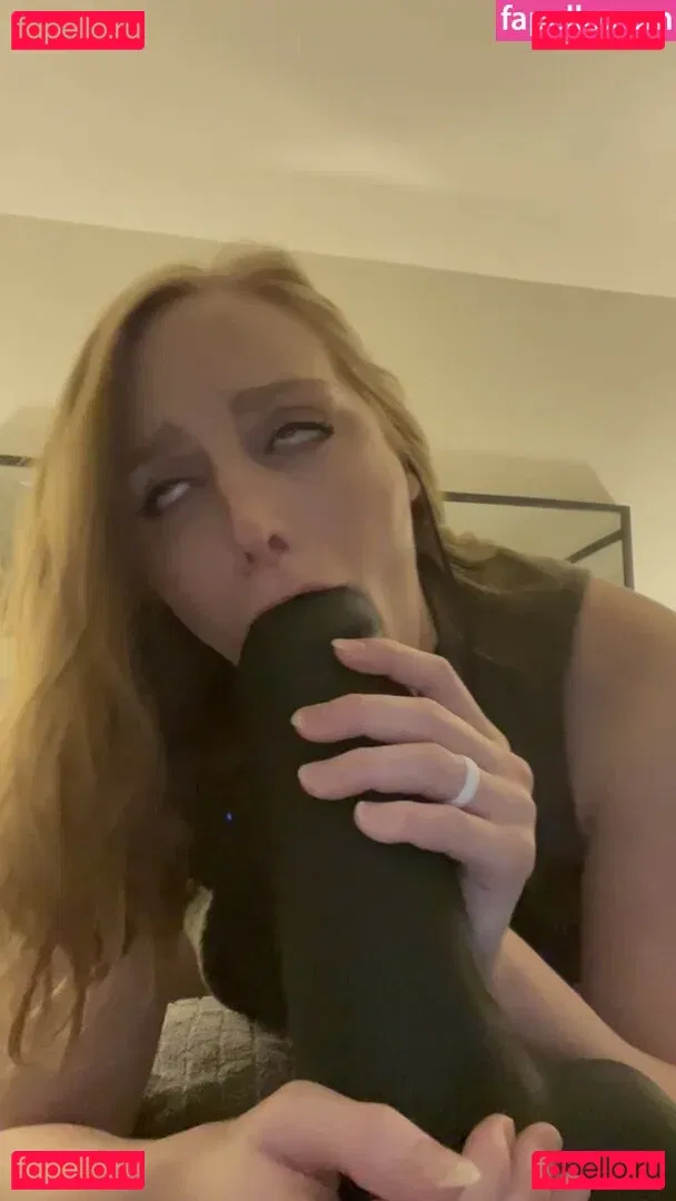 SubmittedRose Onlyfans Photo Gallery 