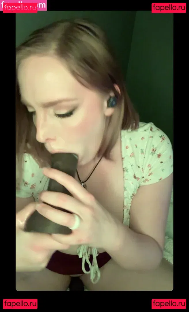 SubmittedRose Onlyfans Photo Gallery 