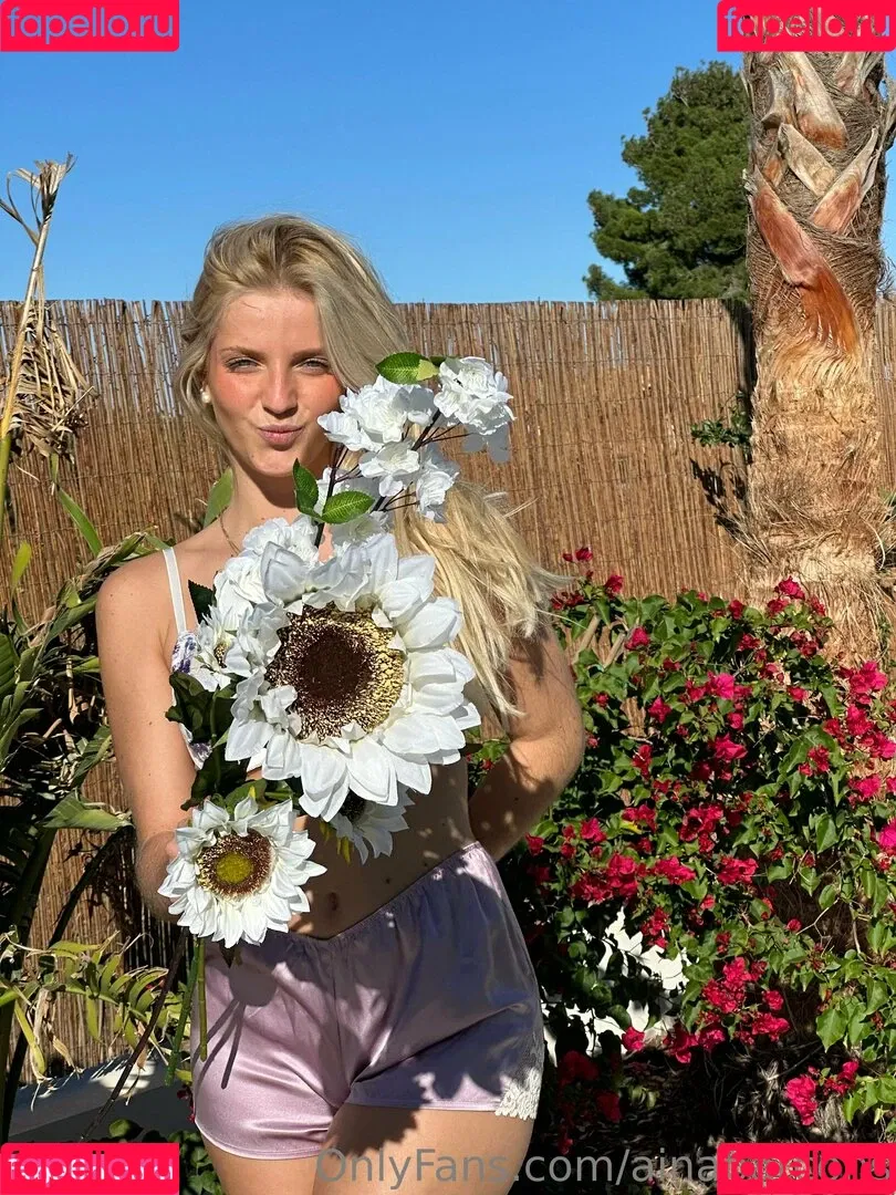ainabarcons Onlyfans Photo Gallery 