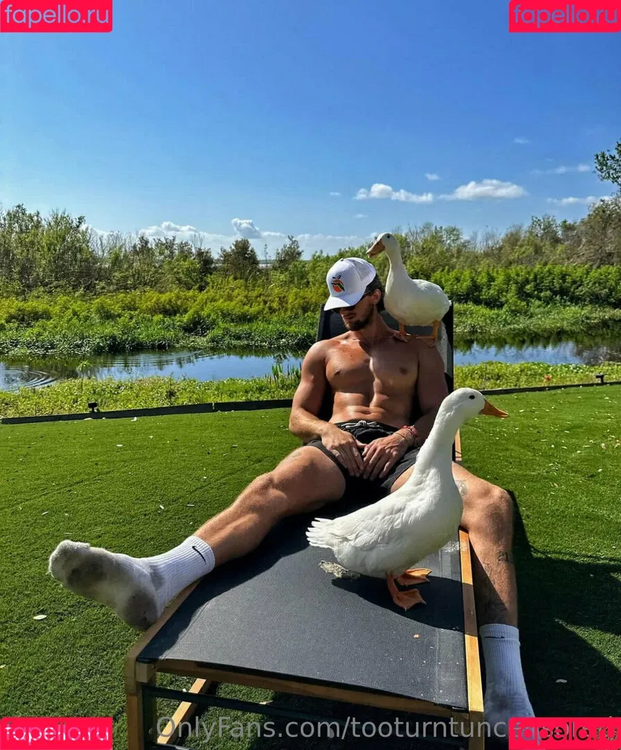 tooturntuncensored Onlyfans Photo Gallery 