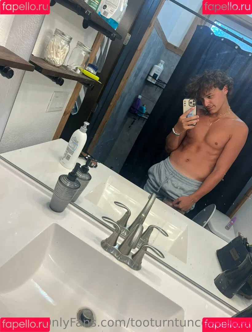 tooturntuncensored Onlyfans Photo Gallery 