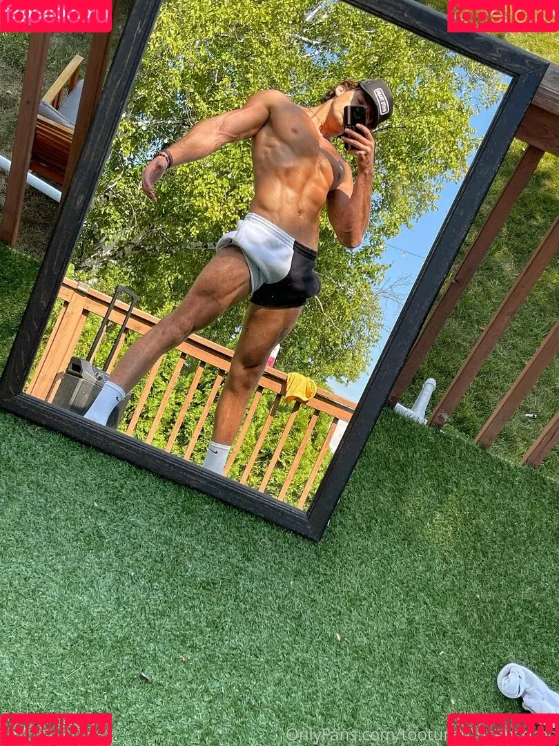 tooturntuncensored Onlyfans Photo Gallery 