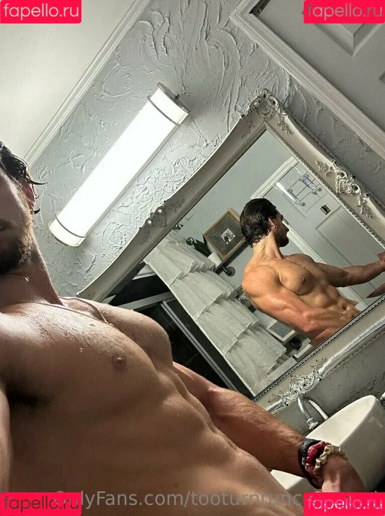 tooturntuncensored Onlyfans Photo Gallery 