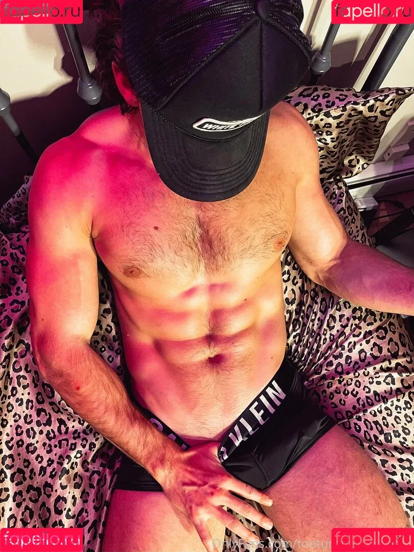 tooturntuncensored Onlyfans Photo Gallery 