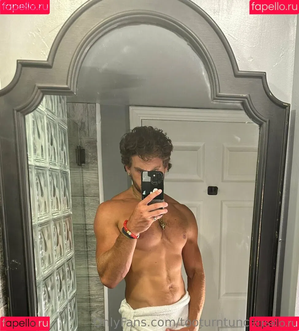 tooturntuncensored Onlyfans Photo Gallery 
