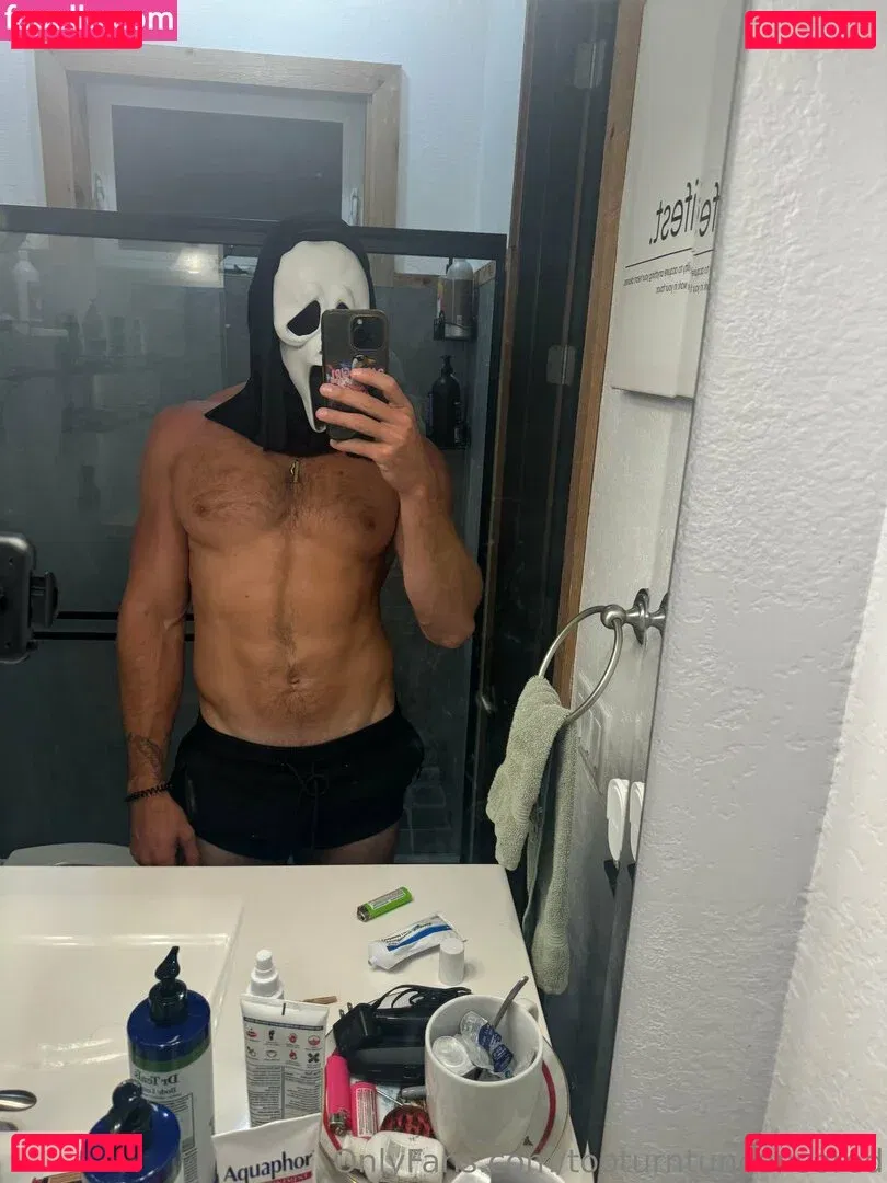 tooturntuncensored Onlyfans Photo Gallery 