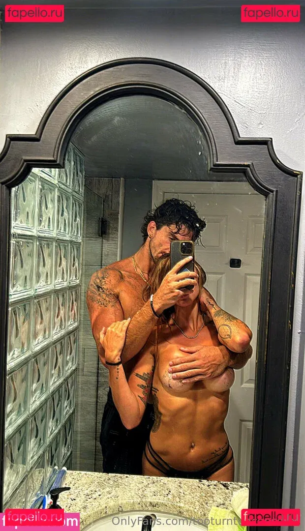 tooturntuncensored Onlyfans Photo Gallery 