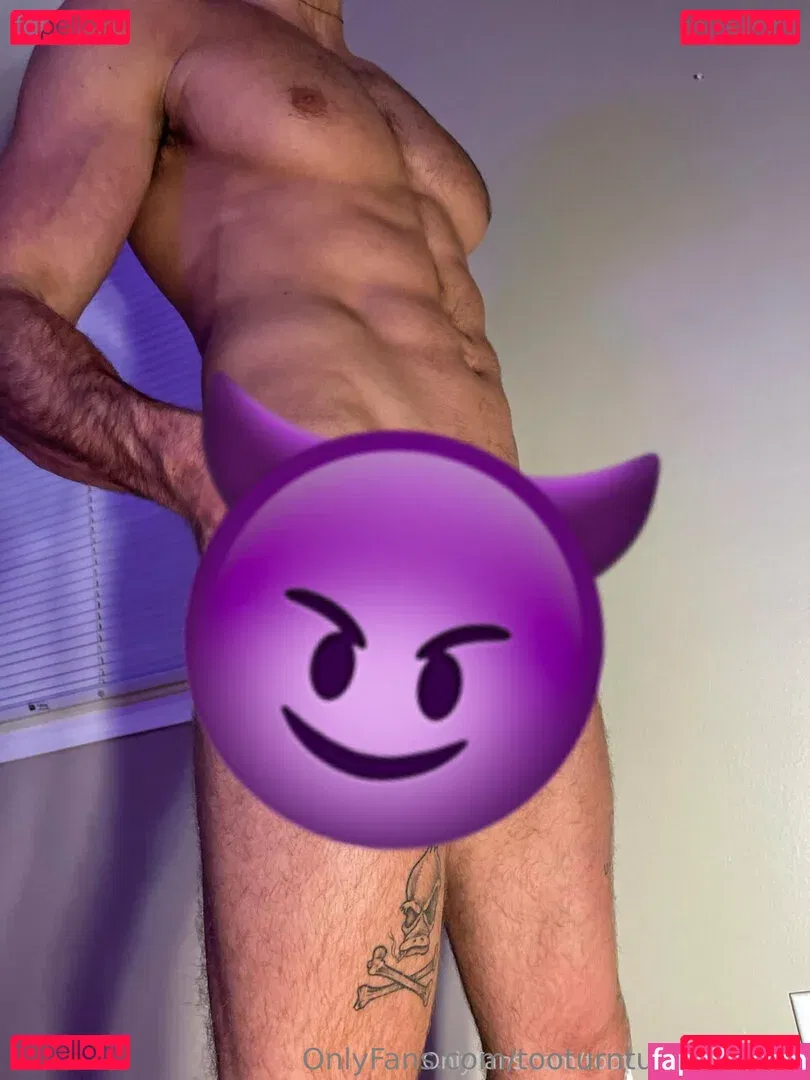 tooturntuncensored Onlyfans Photo Gallery 