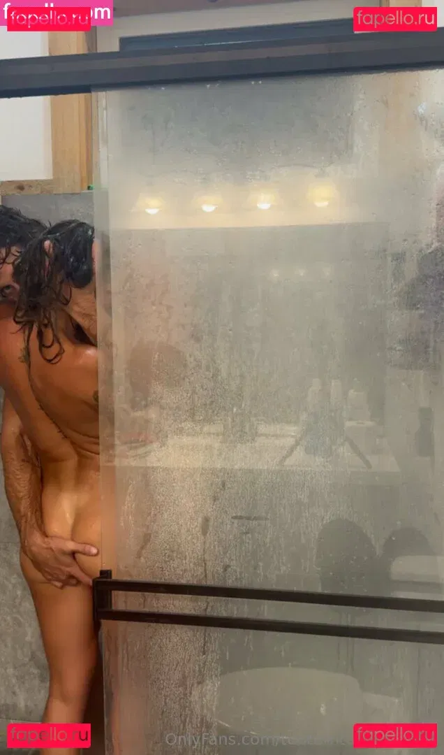 tooturntuncensored Onlyfans Photo Gallery 