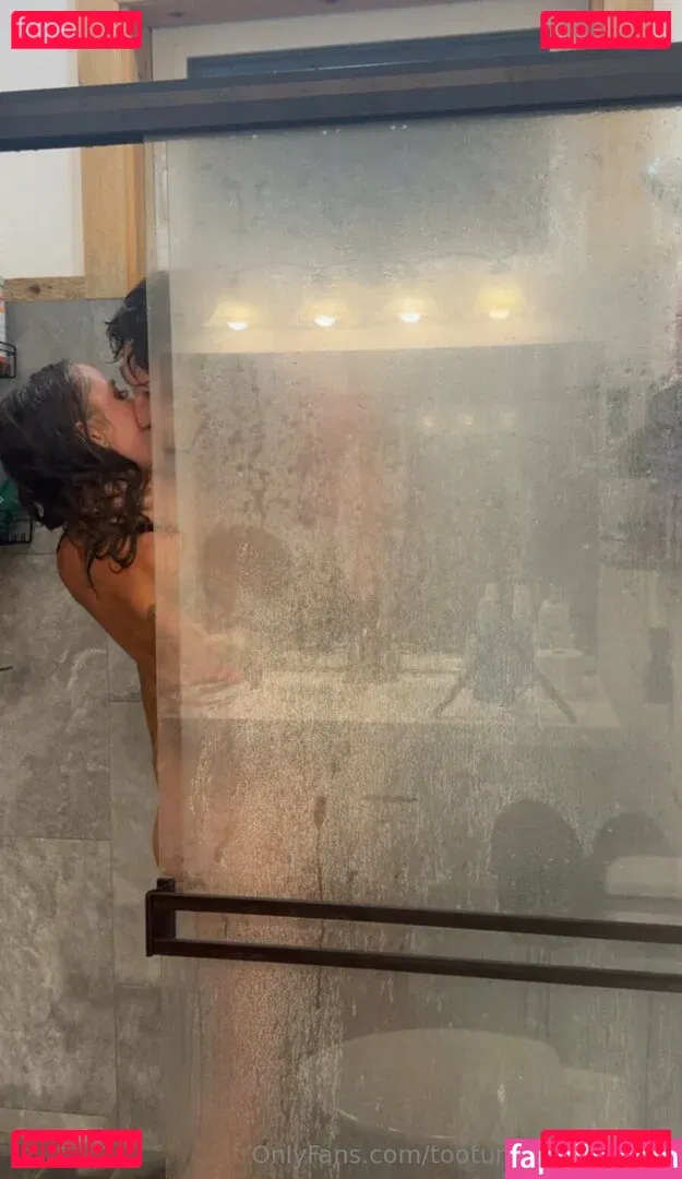 tooturntuncensored Onlyfans Photo Gallery 