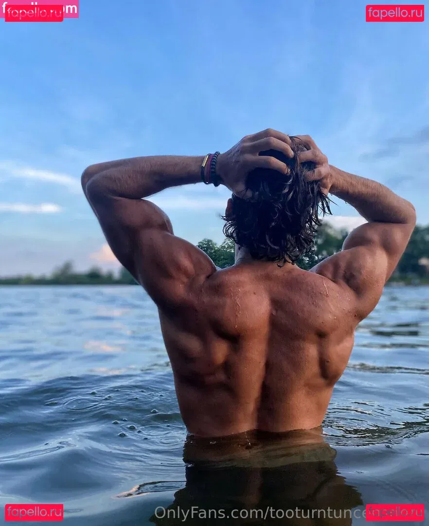 tooturntuncensored Onlyfans Photo Gallery 