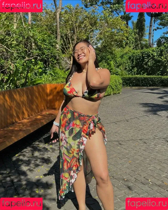 Mathilda Huang Onlyfans Photo Gallery 