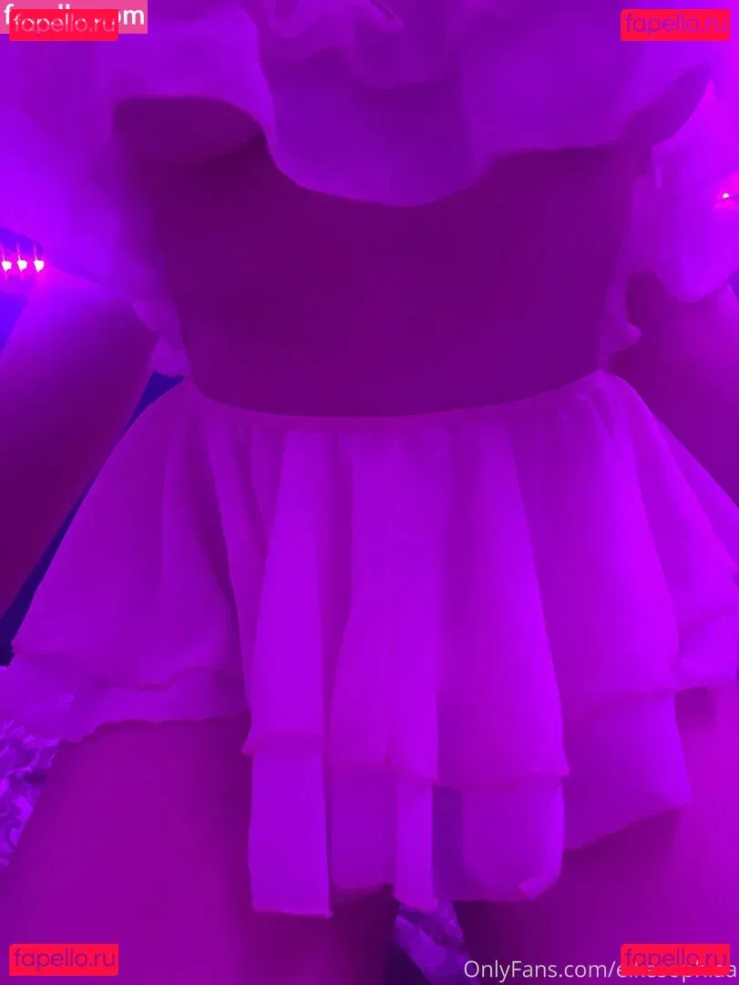 elkesophiaa Onlyfans Photo Gallery 