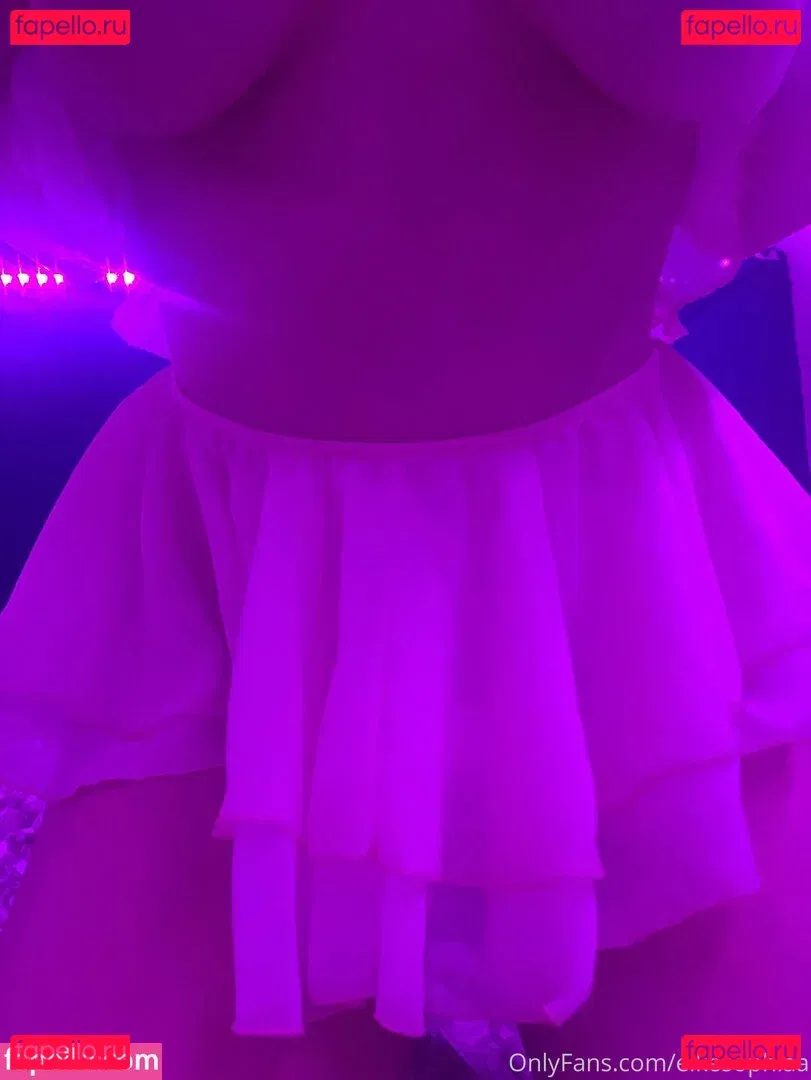 elkesophiaa Onlyfans Photo Gallery 