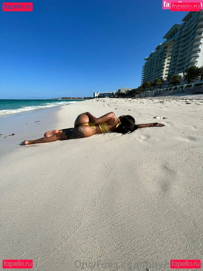 bbykhalifaa Onlyfans Photo Gallery 