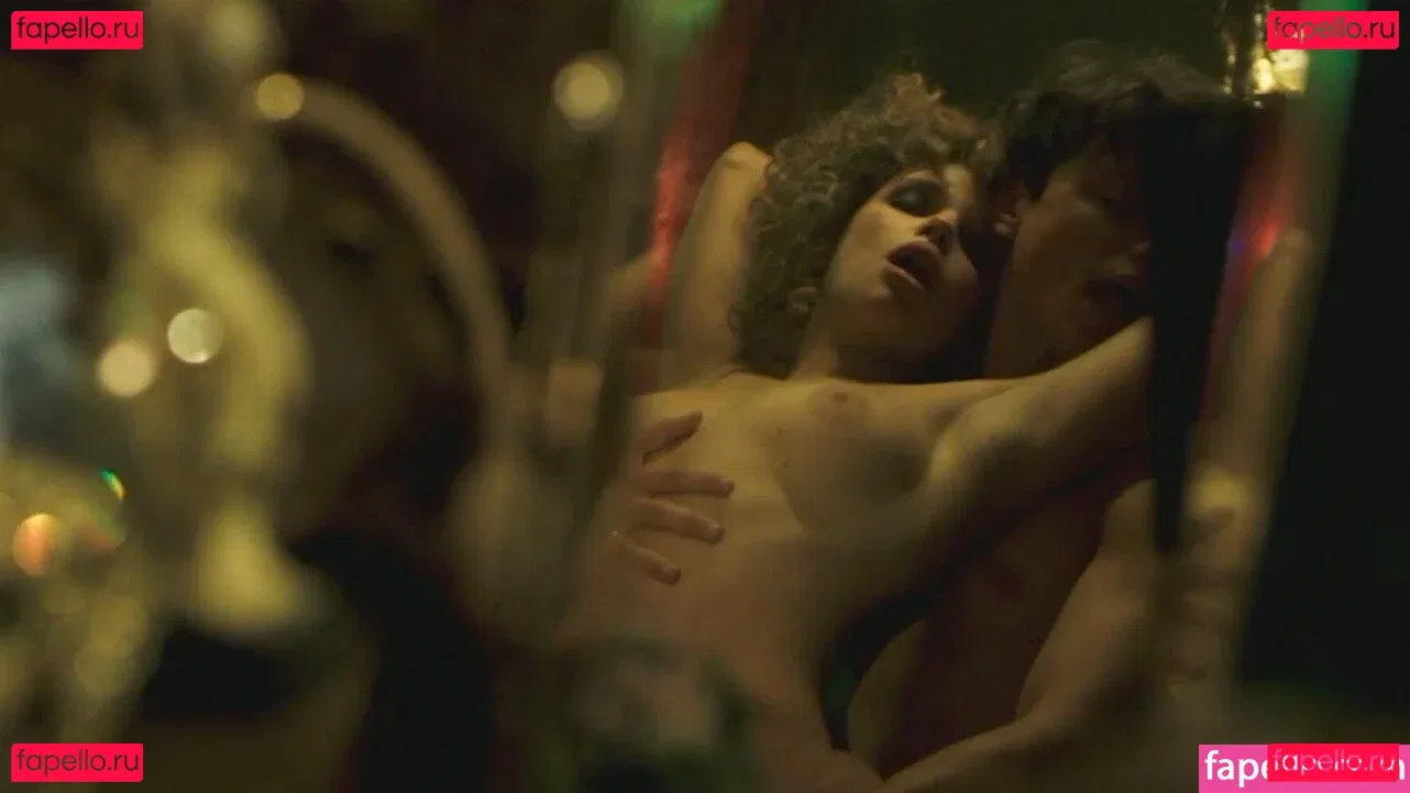 Bruna Linzmeyer Onlyfans Photo Gallery 